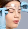 Micropigmentação de sobrancelhas ajuda a realçar o olhar  Foto: dimid_86 | Shutterstock / Portal EdiCase