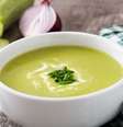 Sopa de abobrinha  Foto: vir | Shutterstock / Portal EdiCase