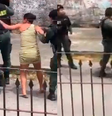 Mulher foi agredida com chute e socos pelo PM  Foto: Reprodução