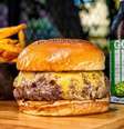 Hamburgueria de São Paulo vende sanduíches com carne wagyu, originária do Japão  Foto: Reprodução/Instagram