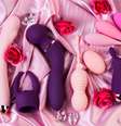 Veja como incluir sex toys na relação sexual -  Foto: Shutterstock / Alto Astral