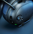 O Razer BlackShark V2 HyperSpeed possui um botão giratório texturizado para controlar o volume (Imagem: Divulgação/Razer)  Foto: Canaltech