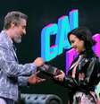 Demi Lovato ganhou brigadeiro de presente de Mion  Foto: Reprodução/Globo