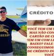 À esquerda Anderson, um dos suspeitos de liderar esquema; ele exibia vida luxuosa nas redes sociais  Foto: Reprodução/Fantástico