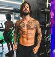 Fã joga muleta em Maluma e cantor tem reação surpreendente -  Foto: Reprodução/ Instagram / Famosos e Celebridades