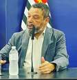 Deputado Teonilio Barba, que propôs a lei do dia 20 de novembro em São Paulo, durante entrevista coletiva.  Foto: Reprodução/Redes sociais / Alma Preta