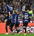 Jogadores da Inter comemoram o golaço de Marcus Thuram –  Foto: Gabriel Bouys/Getty Images / Jogada10