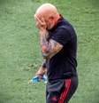 Sampaoli abandonou o gramado antes do fim do primeiro tempo da final  Foto: Maga Jr/Agência F8/Gazeta Press