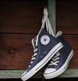 Musculação com tênis All Star - Shutterstock  Foto: Sport Life