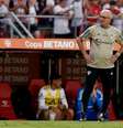 Dorival Júnior durante partida do São Paulo   Foto: Ricardo Moreira/Getty Images / Esporte News Mundo