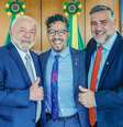 Luiz Inácio Lula da Silva (esq.), Jean Wyllys (centro) e Paulo Pimenta (dir.)  Foto: Reprodução/Instagram/@jeanwyllys_real / Estadão