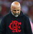 Sampaoli: escalações diferentes em todos os 39 jogos e muitos fracassos   Foto: Jorge Sampaoli / Jogada10