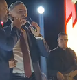 Barroso improvisou um dueto com o cantor Diogo Nogueira  Foto: Reprodução/CNN Brasil