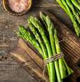 O aspargo melhora o intestino e ajuda a emagrecer -  Foto: Shutterstock / Alto Astral