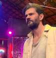 Tairone Vale como Ruan no cenário do bar em 'Terra e Paixão': "O destino do personagem abre caminho para novos desdobramentos"  Foto: Divulgação/TV Globo