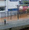 Fortes chuvas provocam alagamentos em Franco da Rocha, na região metropolitana de São Paulo.  Foto: Reprodução/Twitter/@ocomlinhasrmsp / Estadão