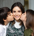 Carol Celico com os filhos Luca e Isabella, de seu casamento com Kaká   Foto: Instagram