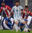 Argentina e Paraguai se enfrentaram no Mané Garrincha pela Copa América em 2021 –  Foto: Nelson Almeida/AFP via Getty Images / Jogada10