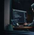  Microsoft faz alerta sobre hackers chineses e russos que usam ChatGPT para espionagem  Foto: Getty Images/Reprodução / Minha Série