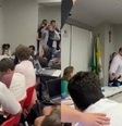 O professor da UFRJ deixou o debate depois de uma discussão com os alunos  Foto: Reprodução/Twitter