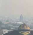 Manaus amanheceu com uma névoa de fumaça cobrindo o céu da cidade  Foto: Reprodução/Redes sociais 