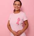 O Outubro Rosa é dedicado à prevenção do câncer de mama e a energia da Lua pode ser uma aliada no seu caminho de autocuidado. Saiba como! -  Foto: Shutterstock / João Bidu