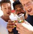 Parar de beber álcool gera inúmeros benefícios para o organismo, inclusive na saúde mental (Imagem: YuriArcursPeopleimages/Envato)  Foto: Canaltech