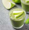 Suco verde com maçã  Foto: Irina Rostokina | Shutterstock / Portal EdiCase