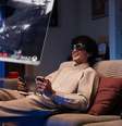 Lenovo Legion Glasses utilizam tecnologia micro-OLED e alto-falantes integrados para oferecer comodidade e praticidade, em uma tela FullHD de 70"(Imagem: Lenovo/Divulgação)  Foto: Canaltech