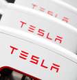 Logo da Tesla em Londres, Reino Unido
14/5/2021
REUTERS/Matthew Childs  Foto: Reuters