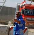 Neste sábado, 20 caminhões com ajuda humanitária entraram em Gaza pelo Egito  Foto: Reuters / BBC News Brasil