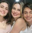 Rachel Sheherazade e os filhos, Clara e Gabriel (Reprodução/Instagram)  Foto: Márcia Piovesan