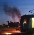 O trem foi atacado por volta das 18h  Foto: Reprodução/X