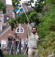 O manifestante Salwan Momika agita bandeira sueca em frente à embaixada do Iraque, em Estocolmo, Suécia
20/07/2023
TT News Agency/Caisa Rasmussen via REUTERS        Foto: Reuters