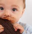 Crianças pequenas podem comer chocolate? - Shutterstock  Foto: Alto Astral