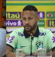 Web aponta indireta de Lula para Neymar: "tem que ser profissional" -  Foto: Reprodução/ Instagram/ @lulaoficial/ @neymarjr / Famosos e Celebridades