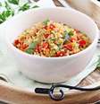 Salada de quinoa com legumes  Foto: Losangela | Shutterstock / Portal EdiCase
