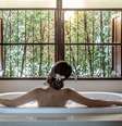 Veja banhos que vão atrair prosperidade para sua vida - Shutterstock  Foto: Alto Astral