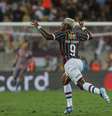 John Kennedy vira herói do Fluminense (FOTO: LUCAS MERÇON / FLUMINENSE F.C)  Foto: Esporte News Mundo