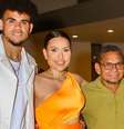 Díaz em foto com a esposa e o pai –  Foto: Reprodução Instagram / Jogada10
