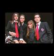 Look para show do RBD: Gravata, saia ou camisa da banda? Confira 18 peças de roupa para ficar com o visual perfeito na 'Soy Rebelde Tour'.  Foto: Divulgação/Televisa / Purepeople