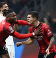 Rafael Leão e Pulisic comemoram gol contra o PSG (Photo by Marco Luzzani/Getty Images)  Foto: Esporte News Mundo