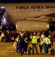 Cerca de 1.410 brasileiros e 3 bolivianos de Israel, além de 32 brasileiros da Cisjordânia, foram repatriados desde o início do conflito Israel-Palestina.   Foto: Reprodução/Reuters