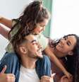 Veja como melhorar seu relacionamento familiar -  Foto: Shutterstock / Alto Astral