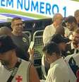 Pedrinho em São Januário no clássico com o Botafogo –  Foto: Reprodução / Instagram / Jogada10
