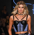 Camila Queiroz no SPFW   Foto: Clayton Felizardo/Brazil News / Elas no Tapete Vermelho