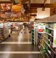 Setor de hiper e supermercados deve ter o maior número de vagas abertas no fim de ano  Foto: TIAGO QUEIROZ / ESTADÃO / Estadão