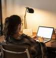É preciso fazer pausas para se movimentar de forma vigorosa durante o dia  Foto: iStock / Jairo Bouer