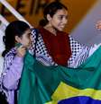 Lula recebe Shahed al-Banna e outros repatriados da Faixa de Gaza que chegaram em Brasília  Foto: REUTERS/Ueslei Marcelino