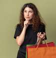 Black Friday ou Cyber Monday?  Foto: Freepik